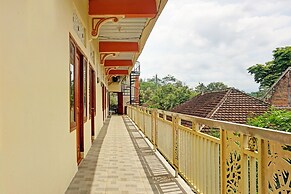 OYO Life 92568 Penginapan Joglo Syariah