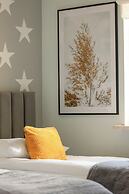 Stylish Kraków Apartment by Renters