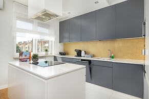 Stylish Kraków Apartment by Renters