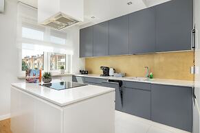 Stylish Kraków Apartment by Renters