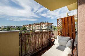 Stylish Kraków Apartment by Renters