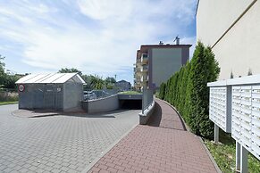 Stylish Kraków Apartment by Renters