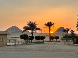 Sahure Pyramid View Inn