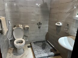 Sahure Pyramid View Inn