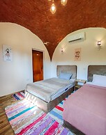 Sahure Pyramid View Inn