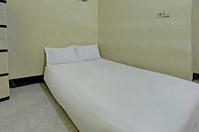 SPOT ON 92882 Penginapan 3 Bersaudara Near Pasar Sengkol