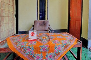 SPOT ON 92882 Penginapan 3 Bersaudara Near Pasar Sengkol