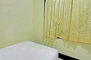 SPOT ON 92882 Penginapan 3 Bersaudara Near Pasar Sengkol