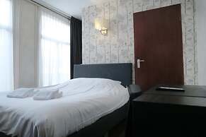Hotel Carillon