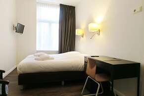 Hotel Carillon