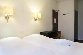 Hotel Carillon