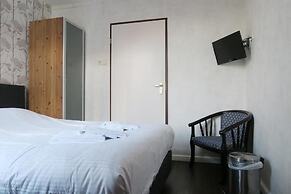 Hotel Carillon