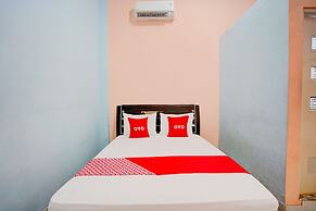 OYO 92887 Hotel Senja Syariah