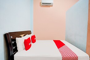 OYO 92887 Hotel Senja Syariah
