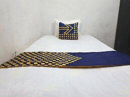 OYO Life  92842 Homestay Balearjosari