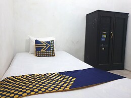 OYO Life  92842 Homestay Balearjosari