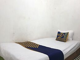 OYO Life  92842 Homestay Balearjosari