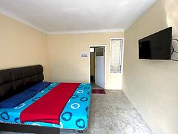 OYO LIFE 92844 Penginapan Cibodas