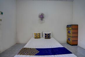 SPOT ON 92855 Griya Sandi Syariah Rogojampi