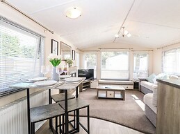 Hazell Thorne Hideaway