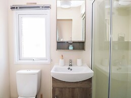 Hazell Thorne Hideaway