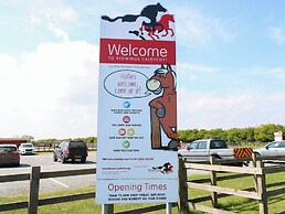 Hazell Thorne Hideaway