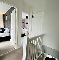 Remarkable 2-bed House in Coventry