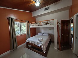 Hotel Cabañas River Park