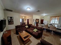 Hotel Cabañas River Park