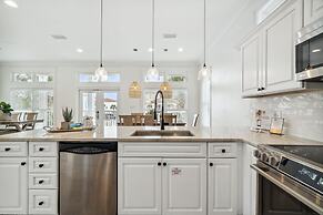Destin Beach House - Gulf Star by PHG