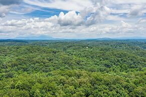 Treetop Oasis Retreat