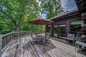 Treetop Oasis Retreat