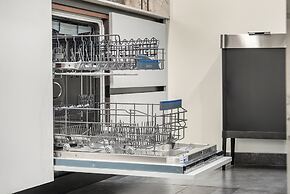 Top TLV Grand Suites