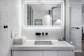 Top TLV Grand Suites