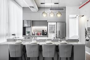 Top TLV Grand Suites