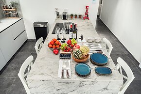 Top TLV Grand Suites