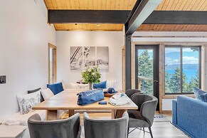 Lake View, Firepit, Game Room Remodeled Lake Tahoe Luxury Cabin by Ava