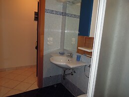 Renovated Flat Next to the Beach - Beahost