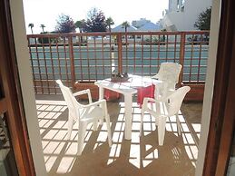 Renovated Flat Next to the Beach - Beahost