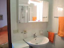 Spacious Flat With Terrace, Pool and Play Area