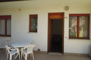 Lovely Flat With Garden in a Residence - Beahost