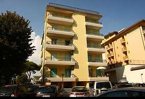 Cozy Flat 80 Metres From the Beach - Beahost