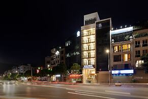 Branda Apartment & Hotel