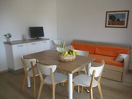 Refurbished Flat at Grado Pineta With Large Terrace