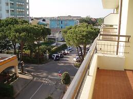 Modern Flat With Terrace Near the sea - Beahost