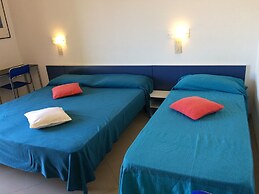 Modern Flat With Terrace Near the sea - Beahost