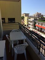 Modern Flat With Terrace Near the sea - Beahost