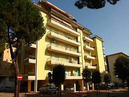 Modern Flat With Terrace Near the sea - Beahost