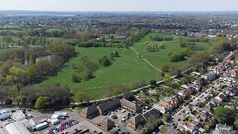 Teddington Lodge