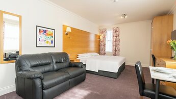 Teddington Lodge